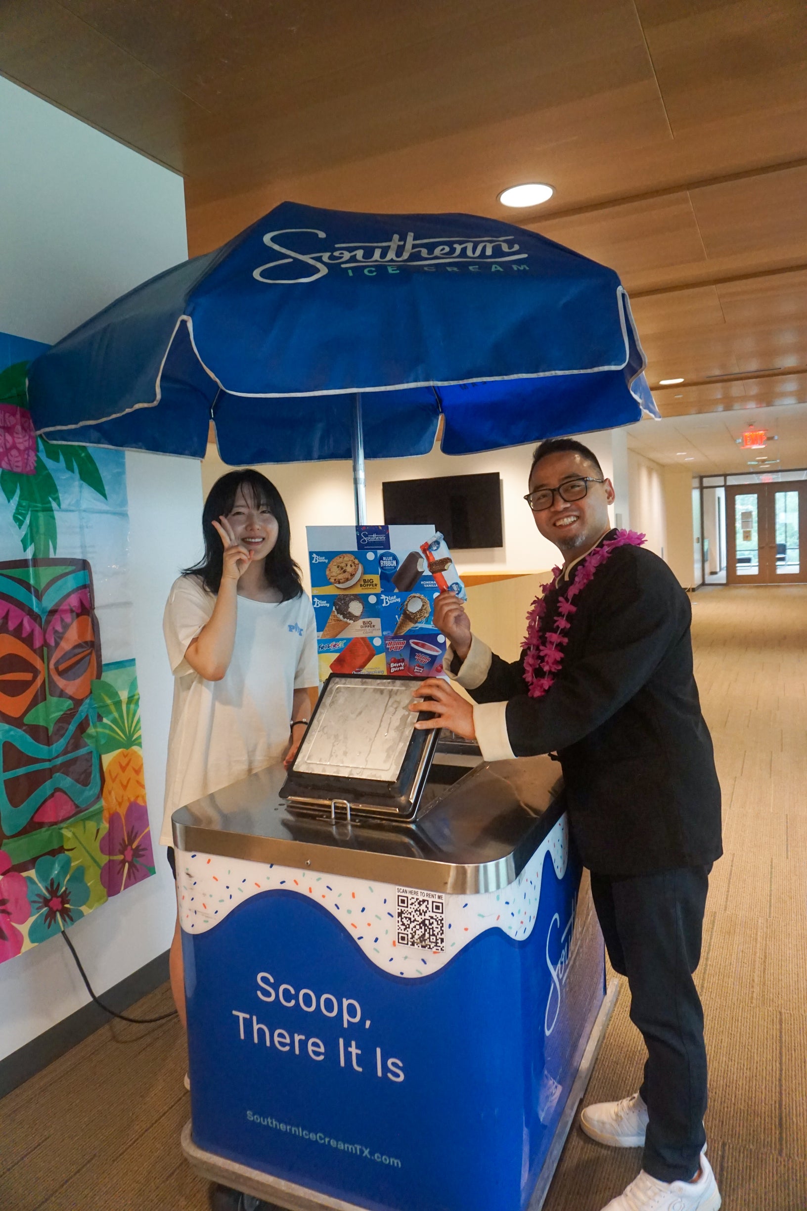 students at an ice cream cart